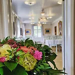 Karolineburg Manor House 3*