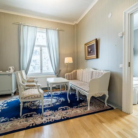Karolineburg Manor House Hotel Kajaani