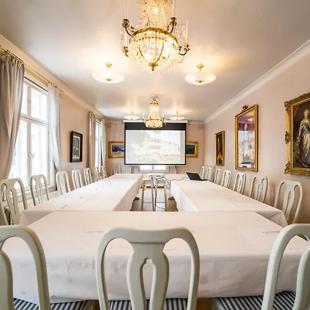 Karolineburg Manor House Hotelli