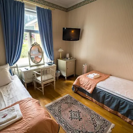 Hotel Karolineburg Manor House 3*