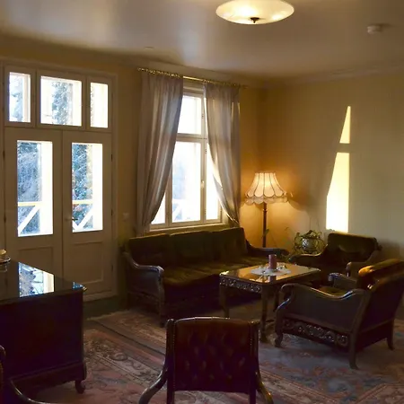 Hotel Karolineburg Manor House Kajaani