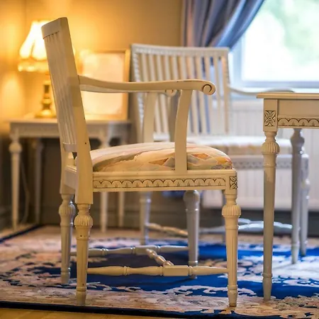 Hotel Karolineburg Manor House Kajaani