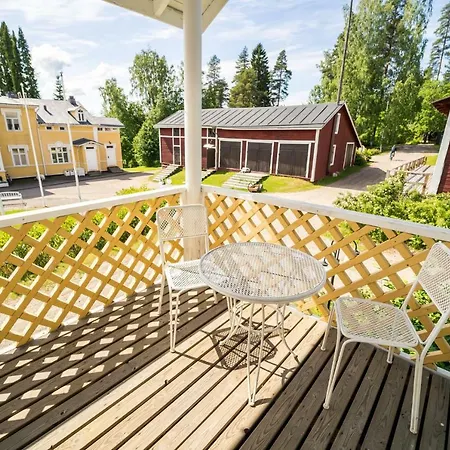 Karolineburg Manor House 3* Kajaani