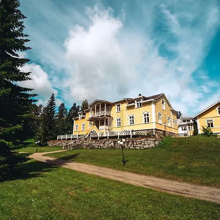 Hotel Karolineburg Manor House 3*