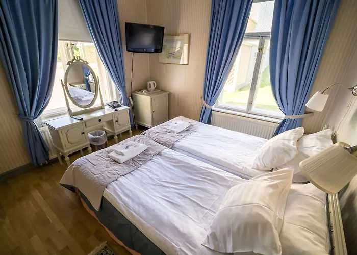 Karolineburg Manor House Hotel 3*