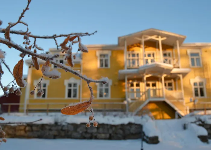 Karolineburg Manor House