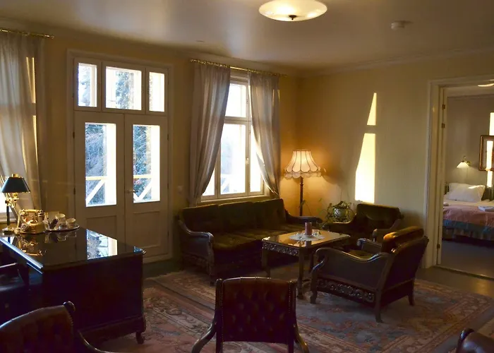 Hotel Karolineburg Manor House Kajaani