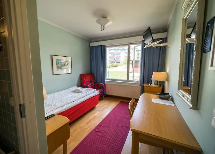 Hotel Karolineburg Manor House 3*